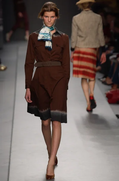 Look 18